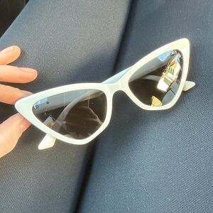 Chic White Cat-Eye Sunglasses Jimmy Choo no box